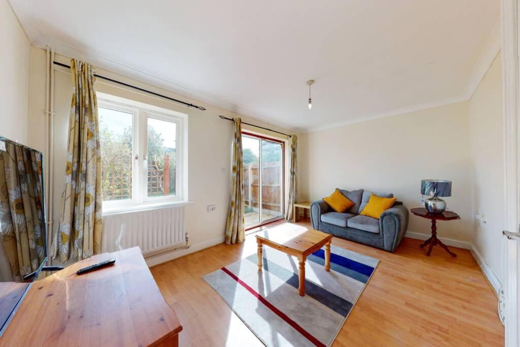Super 2 Bed House With Privategarden Λονδίνο Εξωτερικό φωτογραφία